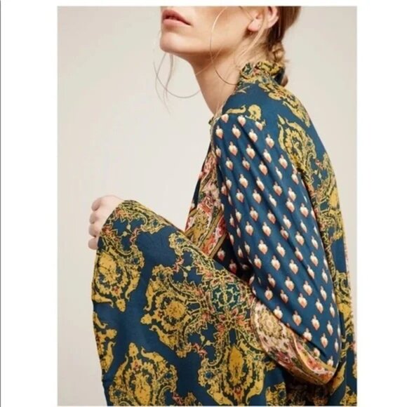 Free People Magical Mystery Trumpet Sleeve Tunic Blouse Size S EUC - Picture 4 of 13